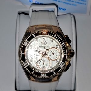 Bran new with tags ladies Technomarine watch.